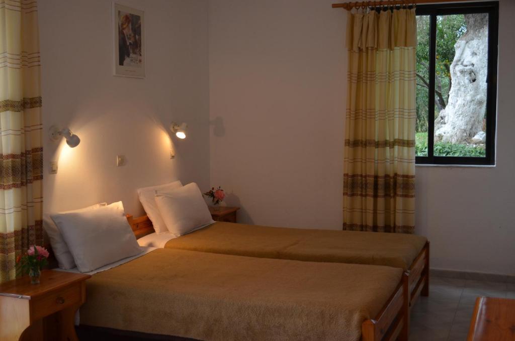 Emilia Apartments ปลาเกียส ภายนอก รูปภาพ